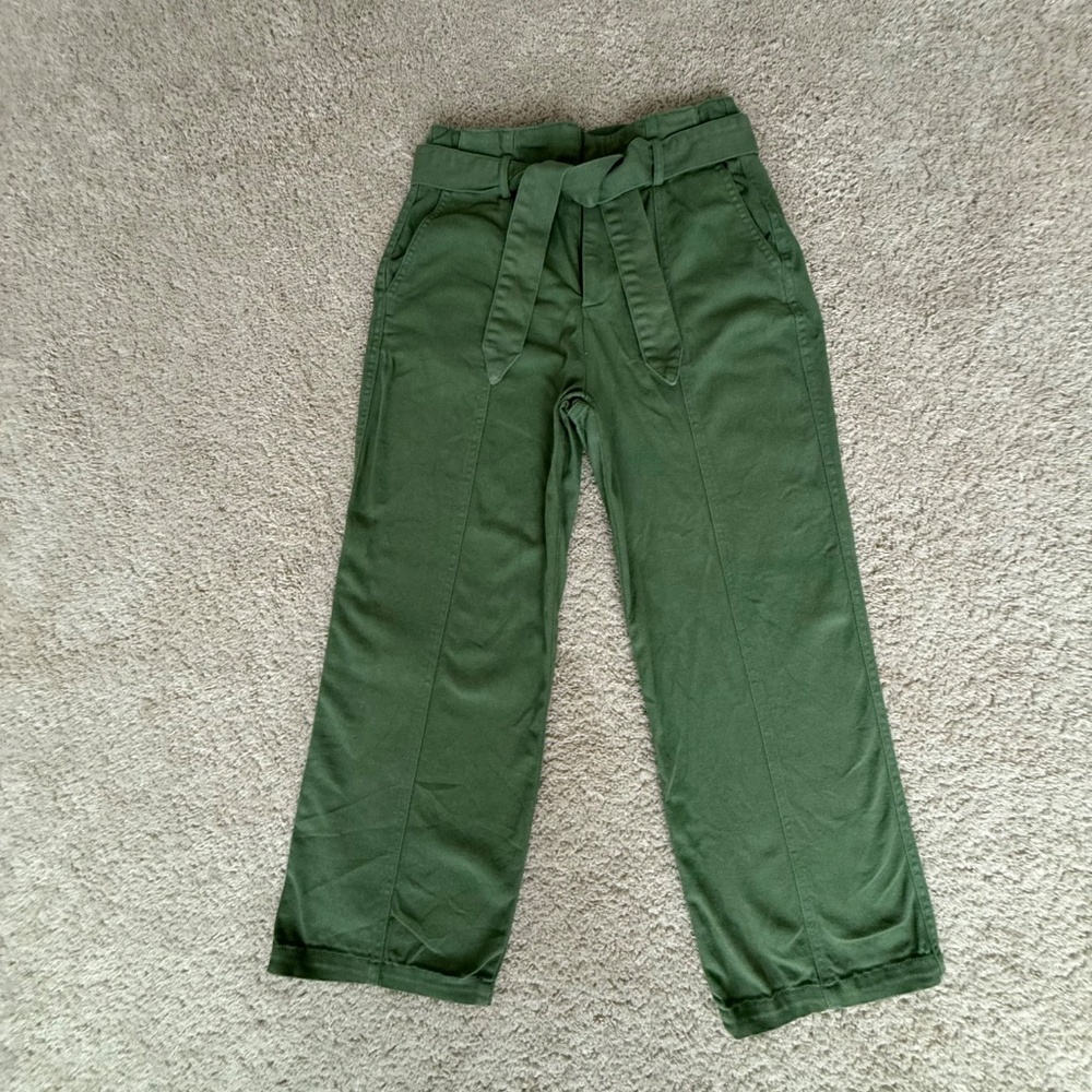 Lulus Olive Green Paperbag Tie Waist Cropped Pants Size 26 High Rise - Picture 6 of 11